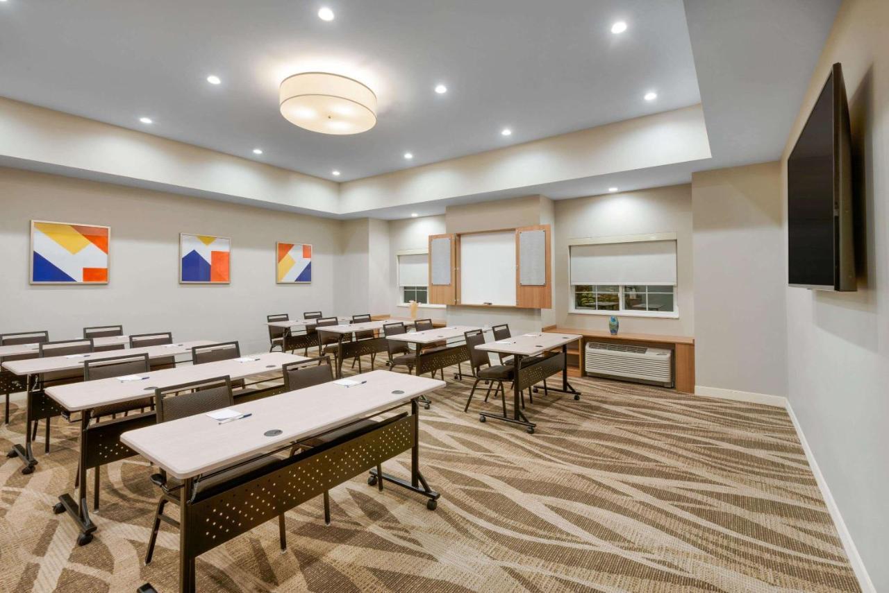 Microtel Inn & Suites By Wyndham Warsaw Eksteriør bilde