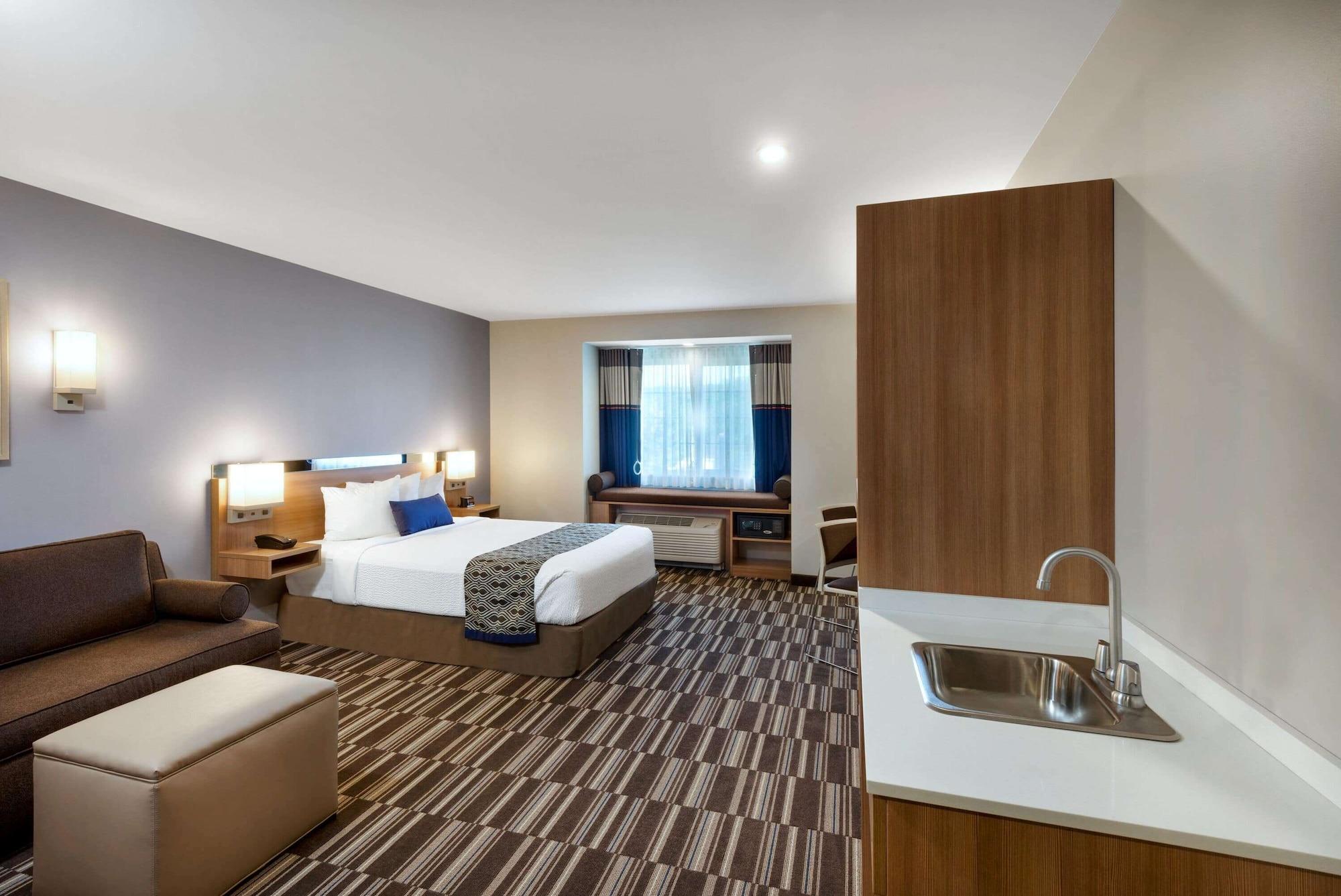 Microtel Inn & Suites By Wyndham Warsaw Eksteriør bilde